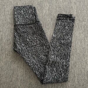 Lululemon Black and Gray High-rise leggings